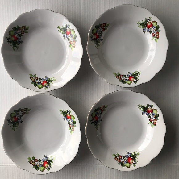 Set Of 4 Vintage Bowls By Lucky Fine China  8” - Picture 2 of 7
